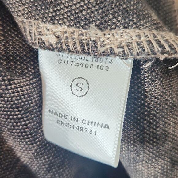 Cheetah Print Sweatshirt w/ Open Back - Picture 5 of 5